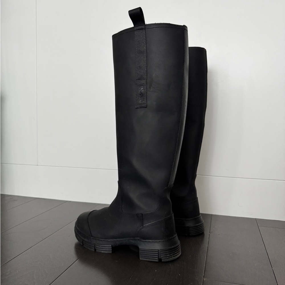 Ganni knee high shearling boots (like new)
